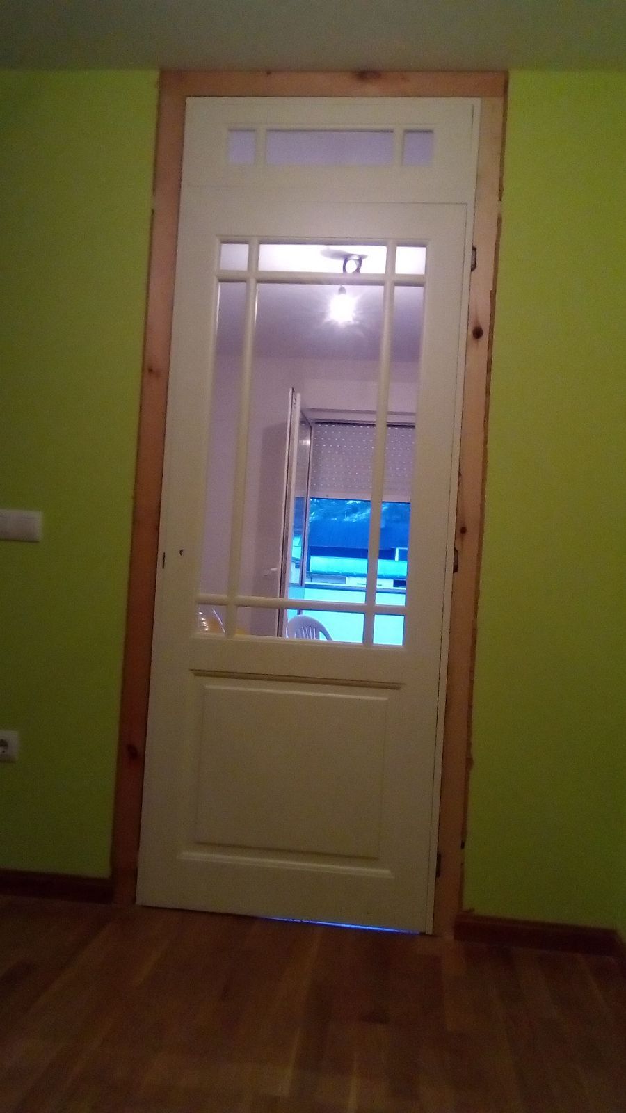 Puerta interior acristalada