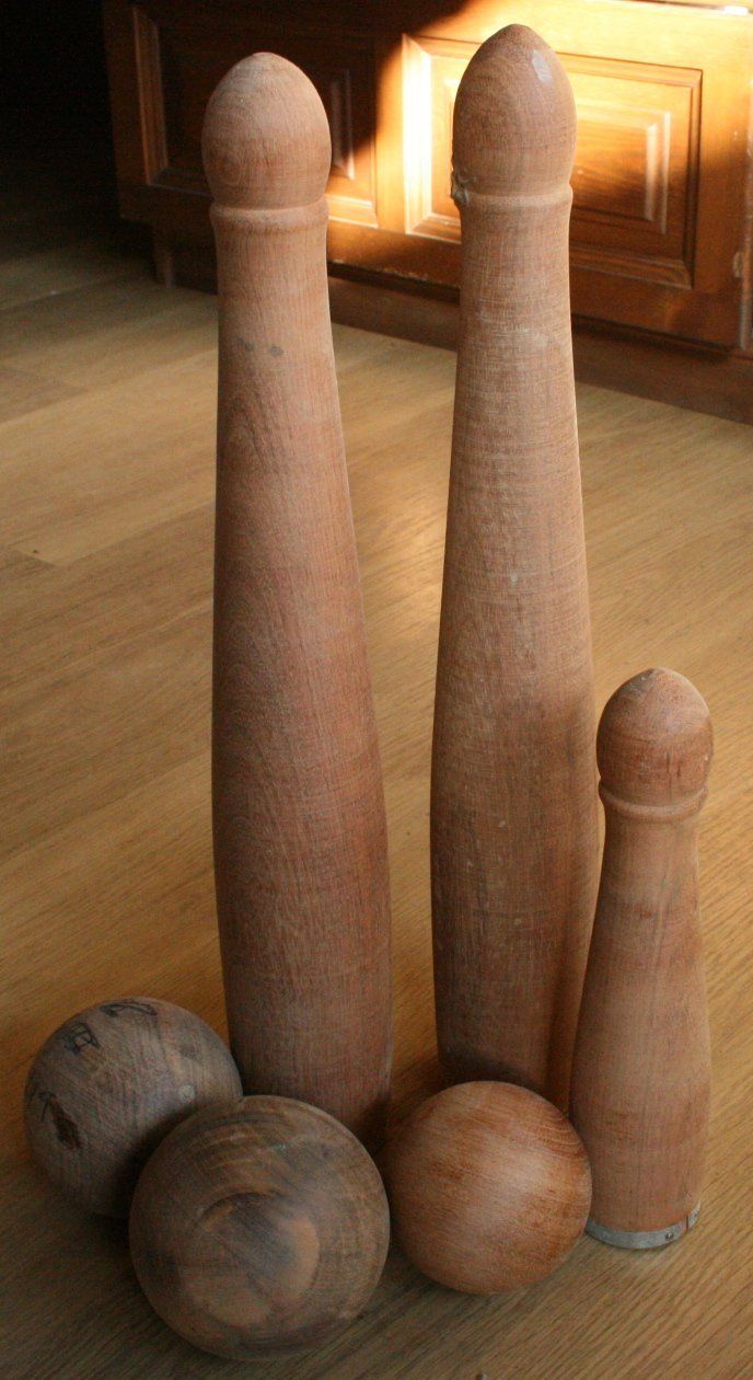 Bolos Asturianos y Bolas, para cuatreada, en maderas duras como Ipé o Jatoba macizas